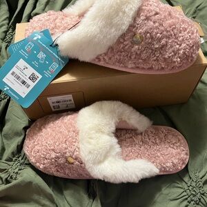 Cozy Pink Fuzzy Slippers